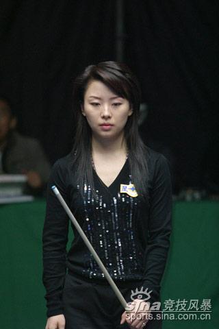 图文-潘晓婷征战世锦赛风采眉蹙难掩俏丽风采